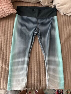 Striped Ombre Capri Leggings with Black Waistband - Mint Fade